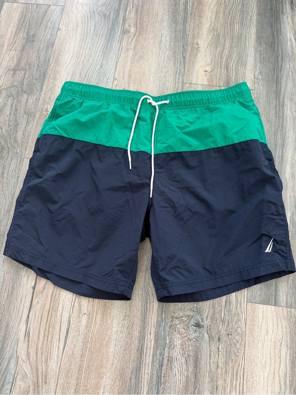 Nautica Men’s Green and Navy Colorblock Swim Trunks XXL
